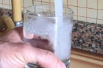 Acqua bicchiere bere rubinetto inquinamento Abruzzo Notizie (2)
