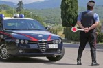 carabinieri controllo strada pattuglia 112